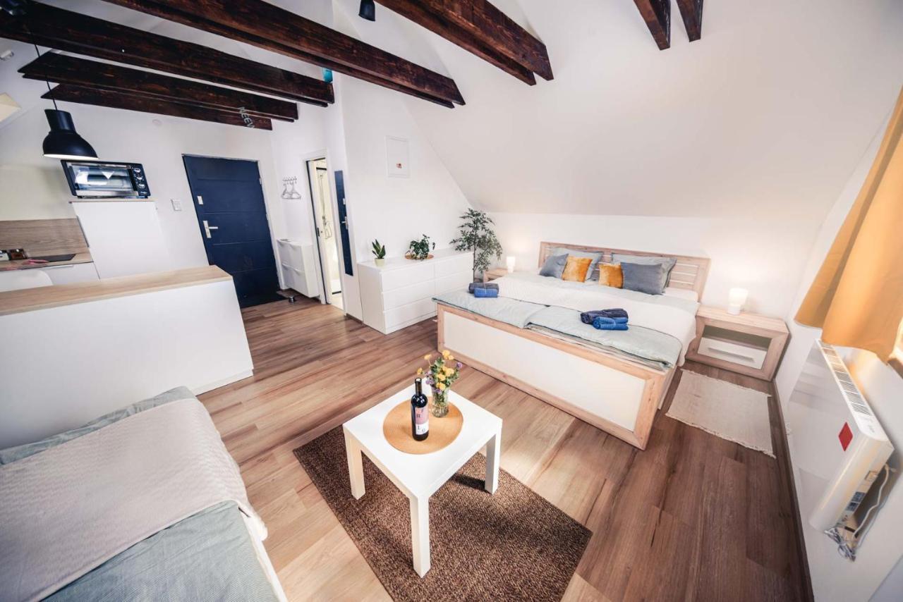 Apartment Podkroffka